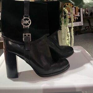 Michael Kors ankle books